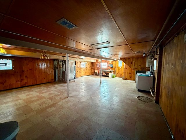 5745 S SAYRE Avenue, Chicago, IL 60638