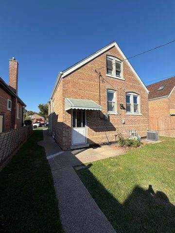 5745 S SAYRE Avenue, Chicago, IL 60638