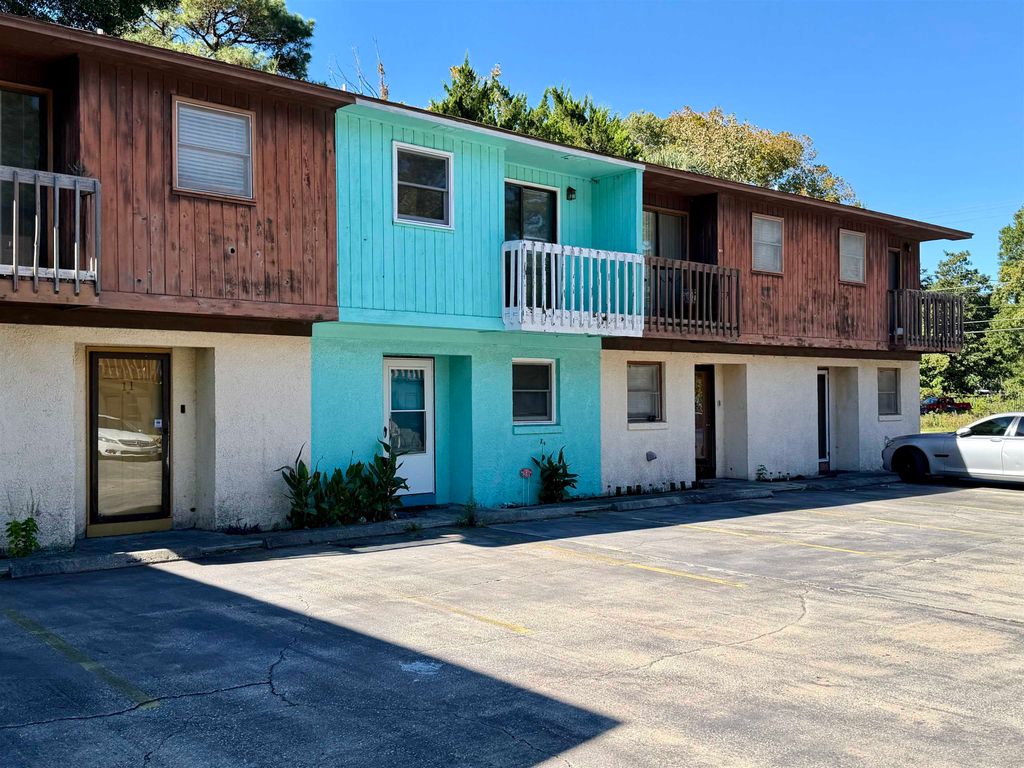 1414 Dunbar St Apt 12, Myrtle Beach, SC 29577 — photo 2