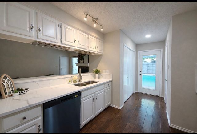 6605 Bluebonnet Drive, Rowlett, TX 75089