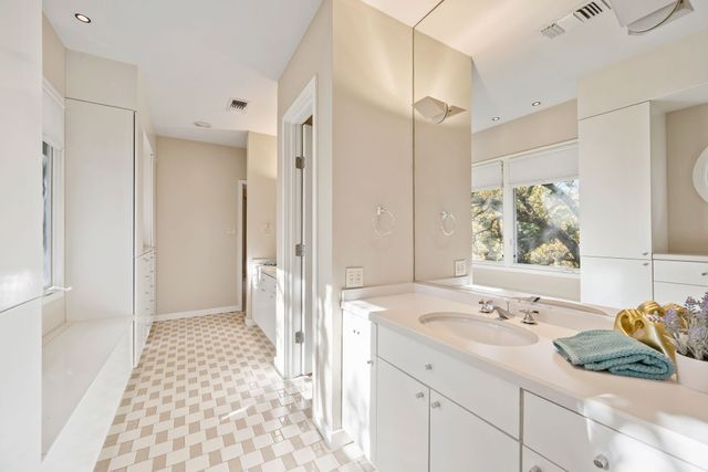 960 Brittany Court, Southlake, TX 76092