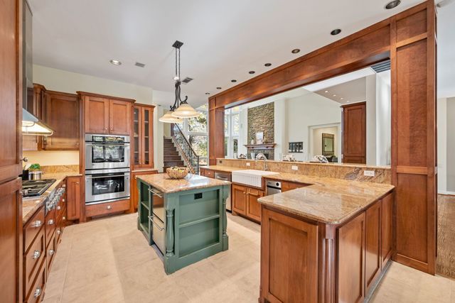 960 Brittany Court, Southlake, TX 76092