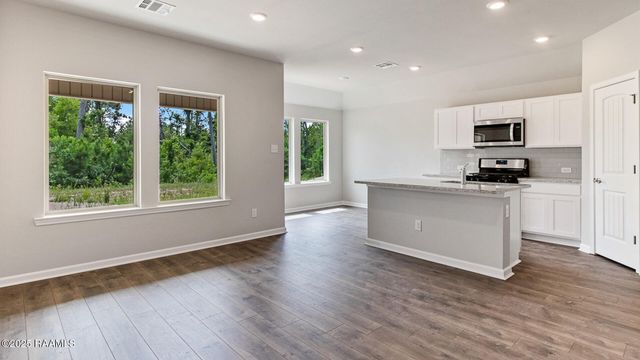 100 Reid Drive, Sunset, LA 70584