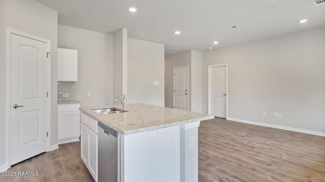 100 Reid Drive, Sunset, LA 70584
