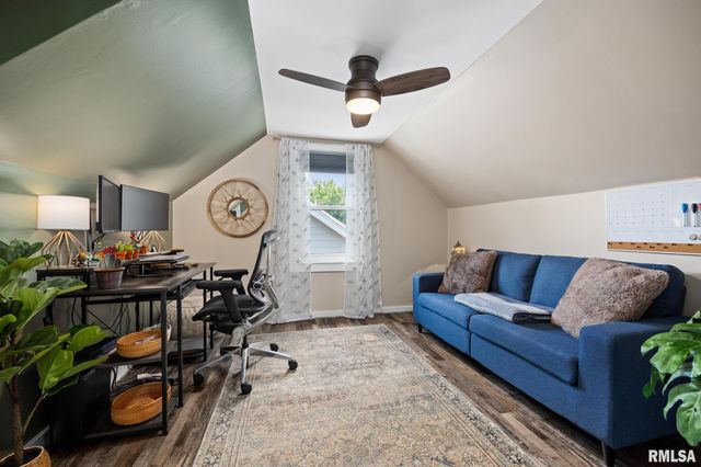 2207 W KELLOGG Avenue, West Peoria, IL 61604