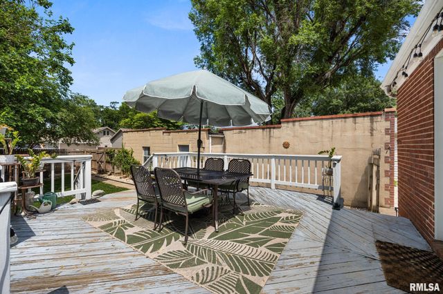 2207 W KELLOGG Avenue, West Peoria, IL 61604