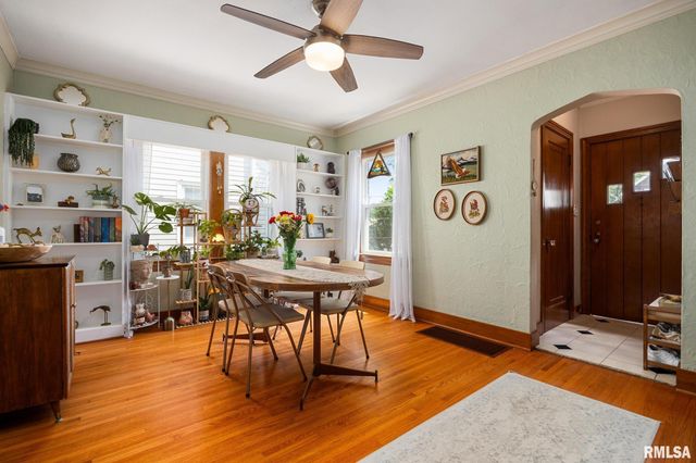 2207 W KELLOGG Avenue, West Peoria, IL 61604