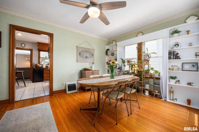 2207 W KELLOGG Avenue, West Peoria, IL 61604