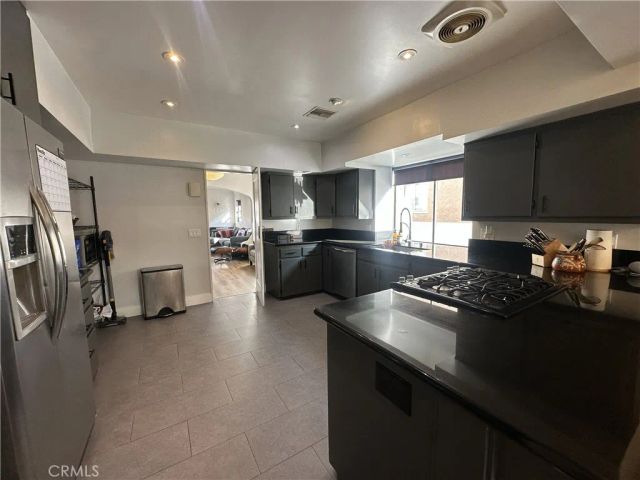 206 W Mountain View Avenue, Glendora, CA 91741