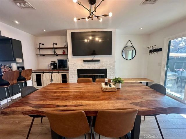 206 W Mountain View Avenue, Glendora, CA 91741