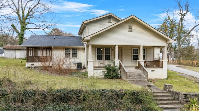 205 Wheeler Avenue, Chickamauga, GA 30707