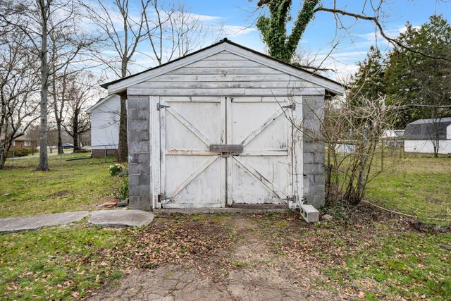 205 Wheeler Avenue, Chickamauga, GA 30707