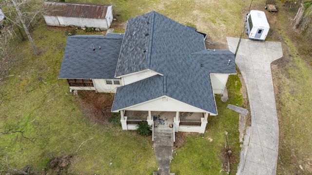 205 Wheeler Avenue, Chickamauga, GA 30707