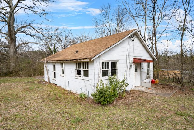 205 Wheeler Avenue, Chickamauga, GA 30707
