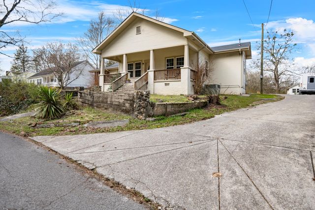 205 Wheeler Avenue, Chickamauga, GA 30707