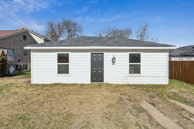 1231 S Edgefield Avenue, Dallas, TX 75208