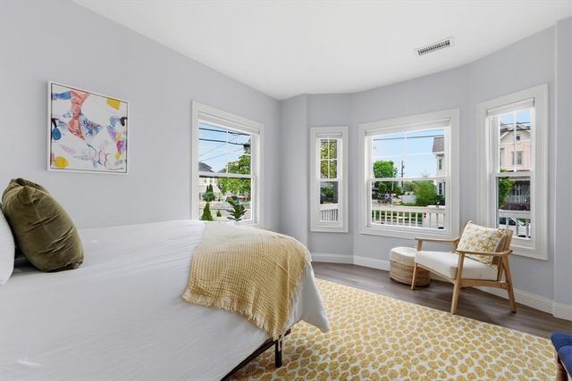 73 Bartlett Rd 1, Winthrop, MA 02152