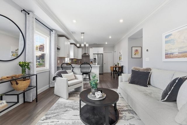 73 Bartlett Rd 1, Winthrop, MA 02152