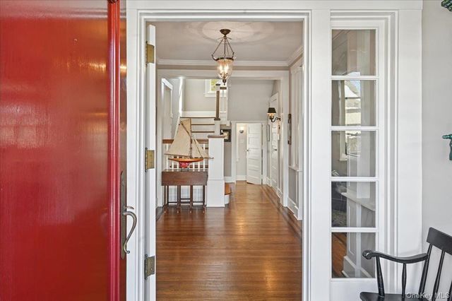 31 Emerson Road, Larchmont, NY 10538