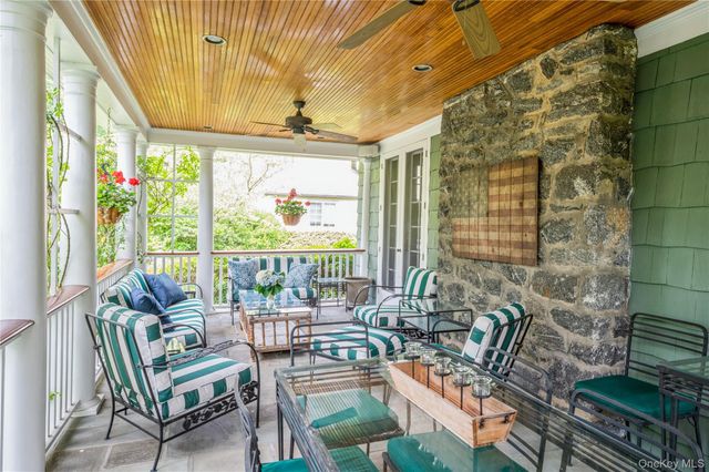 31 Emerson Road, Larchmont, NY 10538