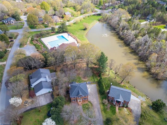 8105 Slane Court, Clemmons, NC 27012