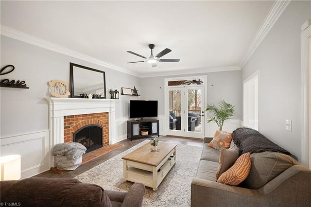 8105 Slane Court, Clemmons, NC 27012