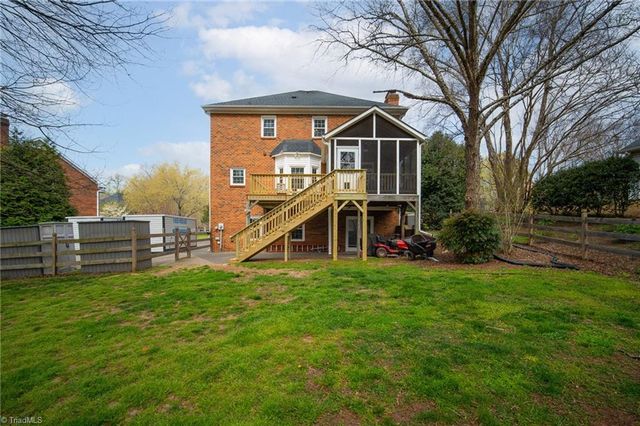 8105 Slane Court, Clemmons, NC 27012