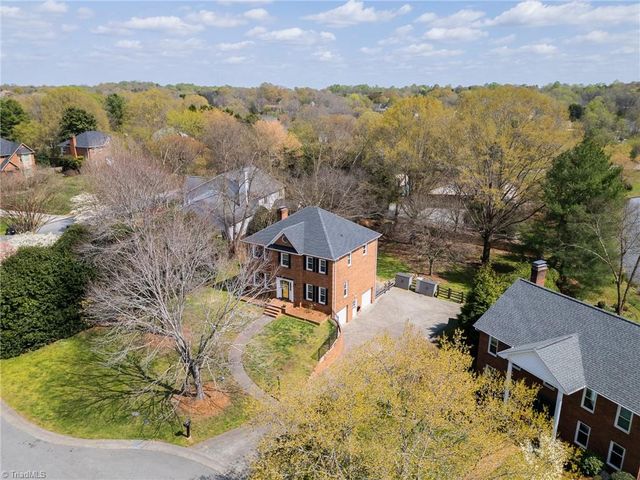 8105 Slane Court, Clemmons, NC 27012