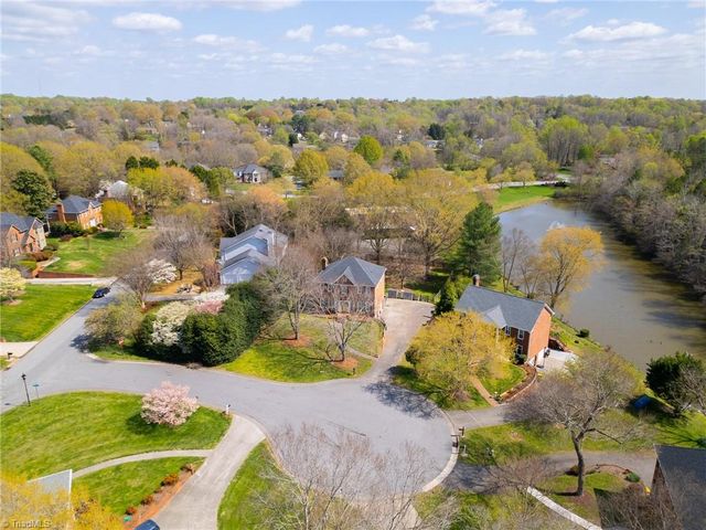 8105 Slane Court, Clemmons, NC 27012