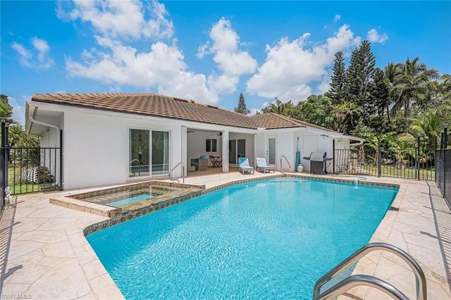 27164 Edenbridge CT, Bonita Springs, FL 34135