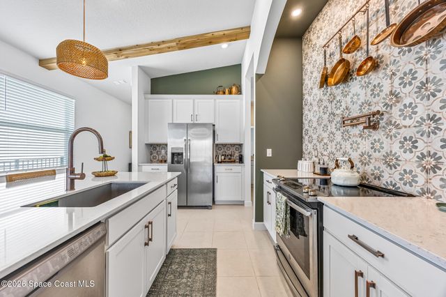 2008 NW Croft Inlet Drive NW, Palm Bay, FL 32907