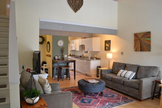 105 Williams Lane C, Hartford, VT 05059