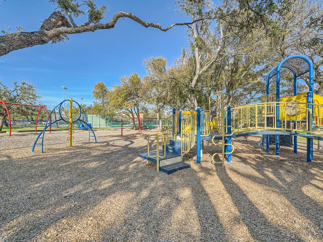 2002 Verbena DR 1336B, Austin, TX 78750