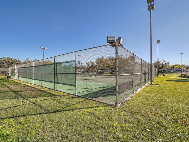 2002 Verbena DR 1336B, Austin, TX 78750