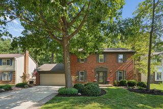 7431 Saunderlane Road, Columbus, OH 43235