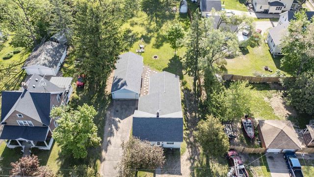 116 PINE STREET, Waupaca, WI 54981