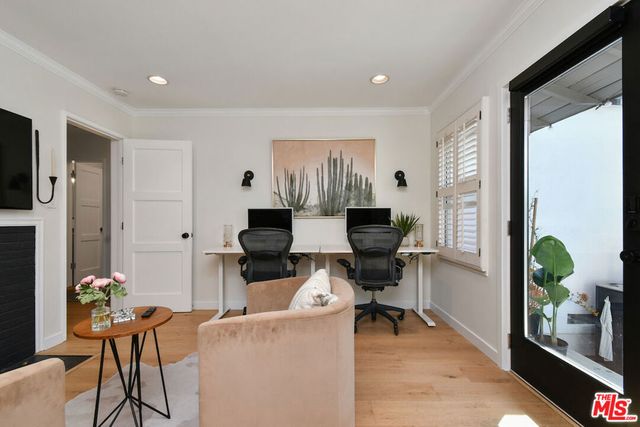 14418 Collins Street, Sherman Oaks, CA 91401