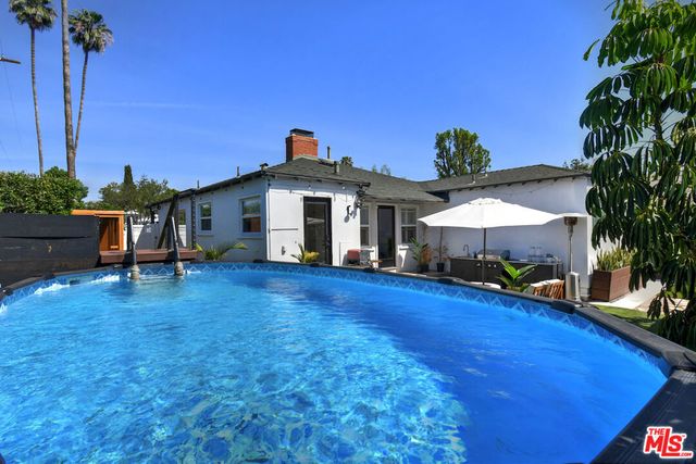 14418 Collins Street, Sherman Oaks, CA 91401