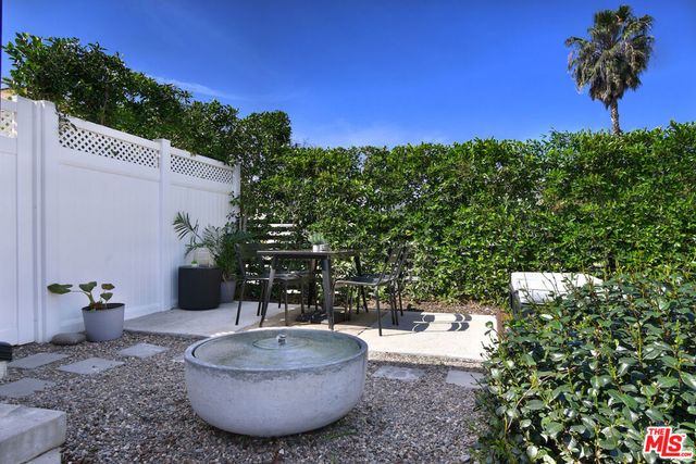 14418 Collins Street, Sherman Oaks, CA 91401