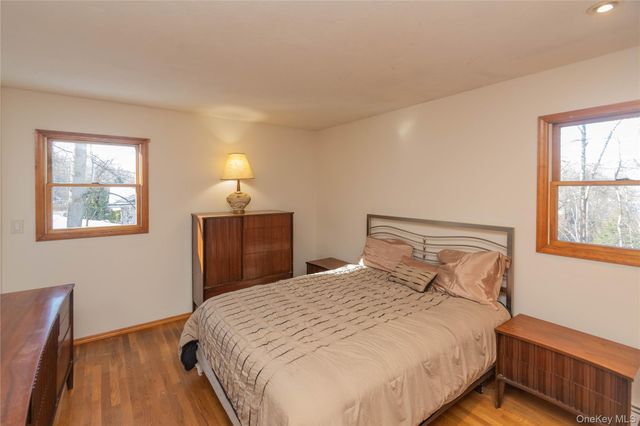 135 E Shore Road, Greenwood Lake, NY 10925