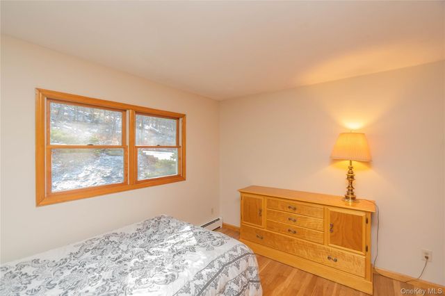 135 E Shore Road, Greenwood Lake, NY 10925