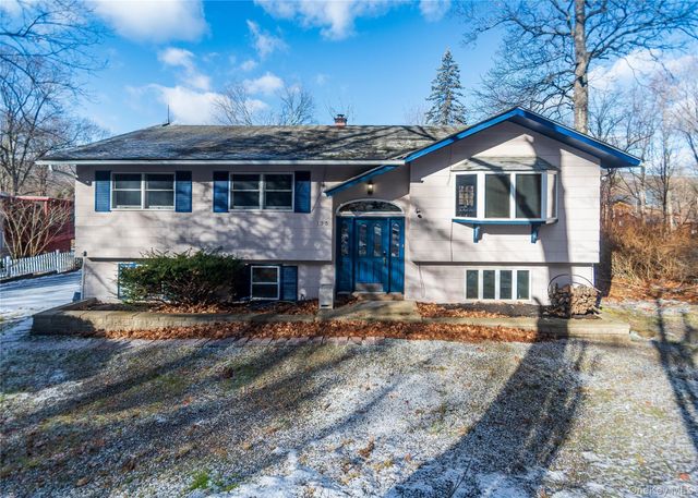 135 E Shore Road, Greenwood Lake, NY 10925