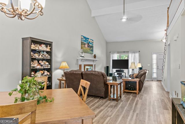 3075 Oak Meadow Drive, Snellville, GA 30078