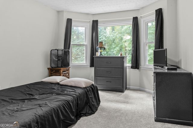 3075 Oak Meadow Drive, Snellville, GA 30078