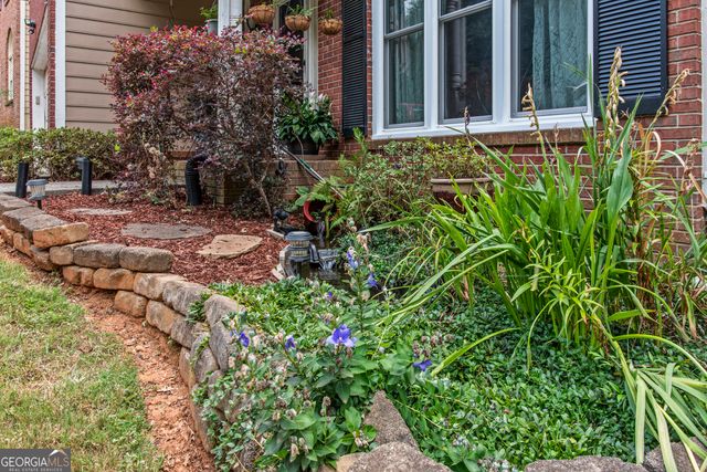 3075 Oak Meadow Drive, Snellville, GA 30078