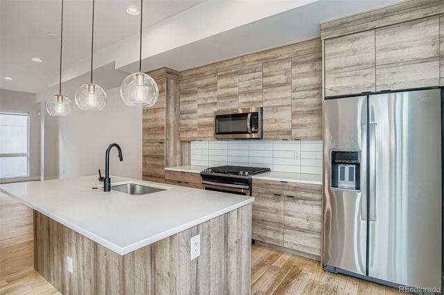 3037 W 19th Avenue, Denver, CO 80204