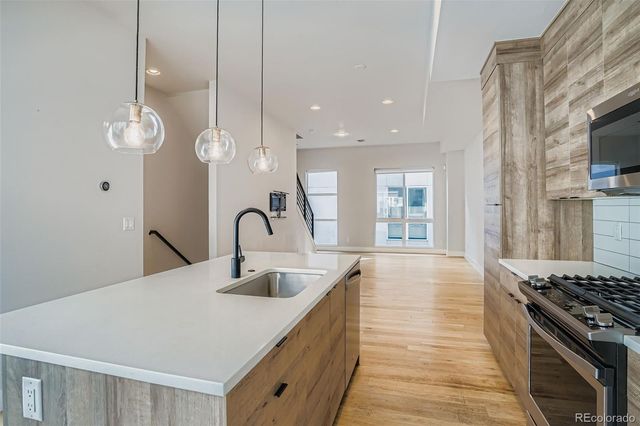 3037 W 19th Avenue, Denver, CO 80204