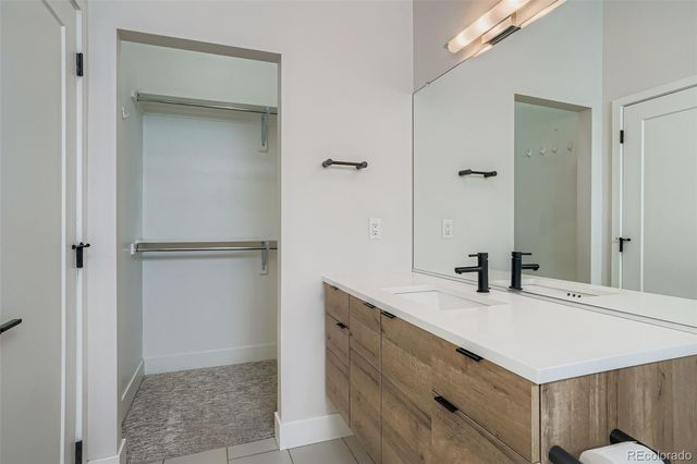 3037 W 19th Avenue, Denver, CO 80204