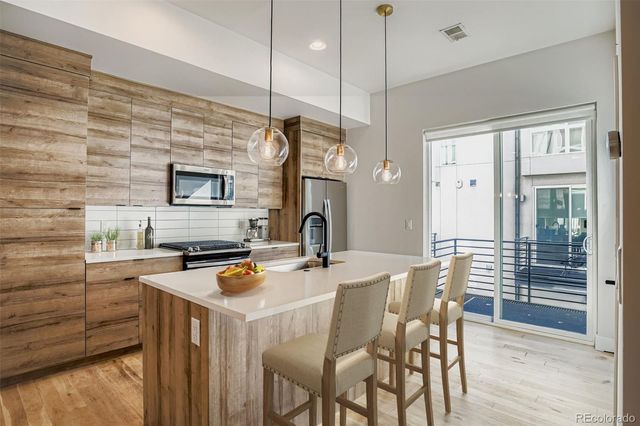 3037 W 19th Avenue, Denver, CO 80204