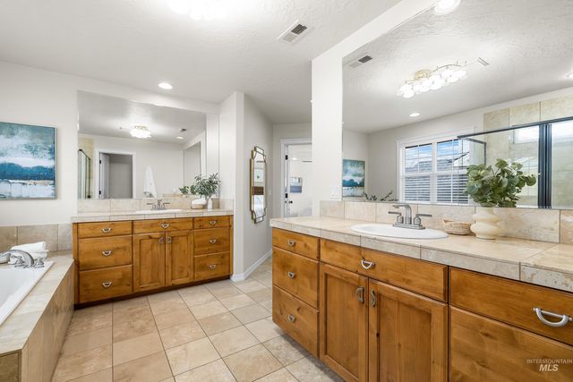 5377 W Parsons Drive, Boise, ID 83714